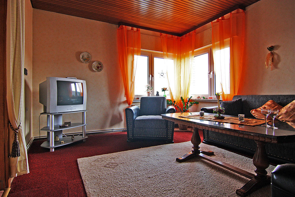 Ferienwohnung Gerharz Hillscheid Bagian luar foto